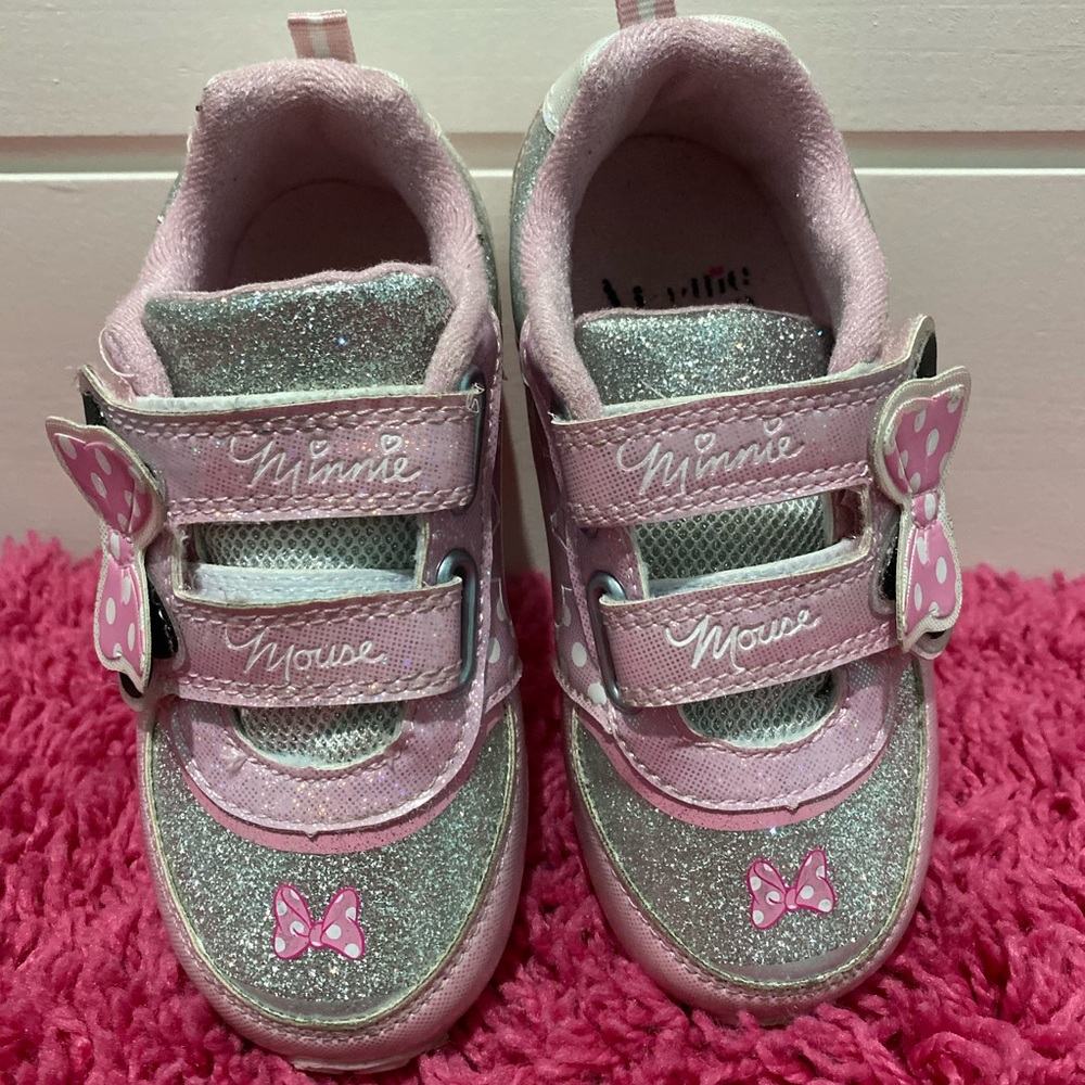 Disney Minnie Mouse Toddler Shoes size 9